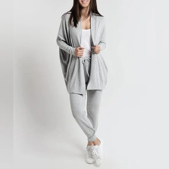 CUPCAKES AND CASHMERE Brentmoore open cardigan sweater in Heather grey - Picture 1 of 9